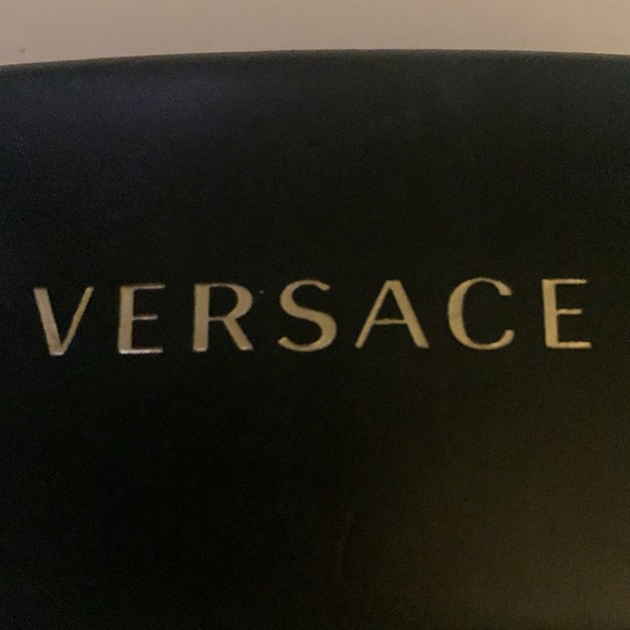 VERSACE NWOT Black Clamshell Sunglass Case - Picture 3 of 8